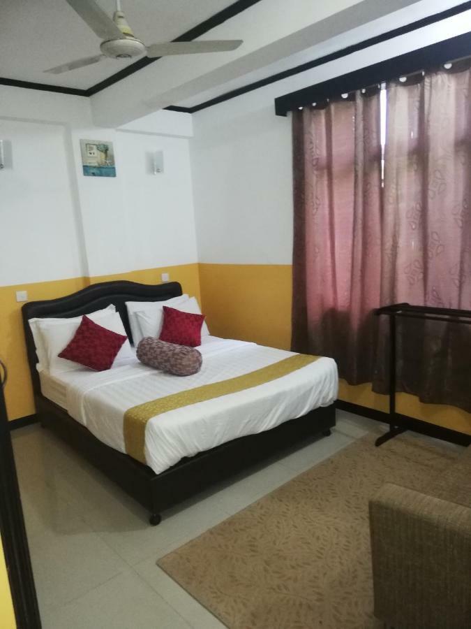 Beach Arena Inn Hulhumalé Extérieur photo