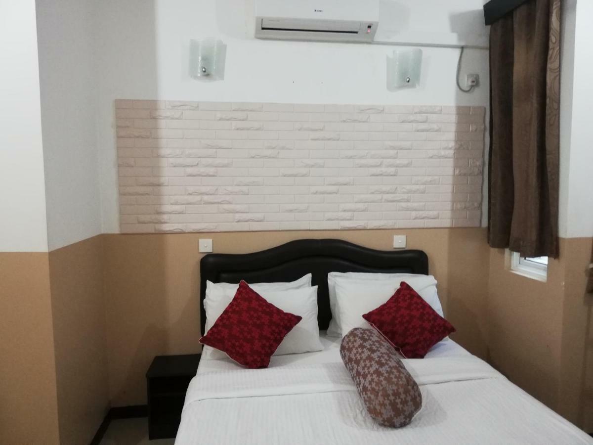 Beach Arena Inn Hulhumalé Extérieur photo