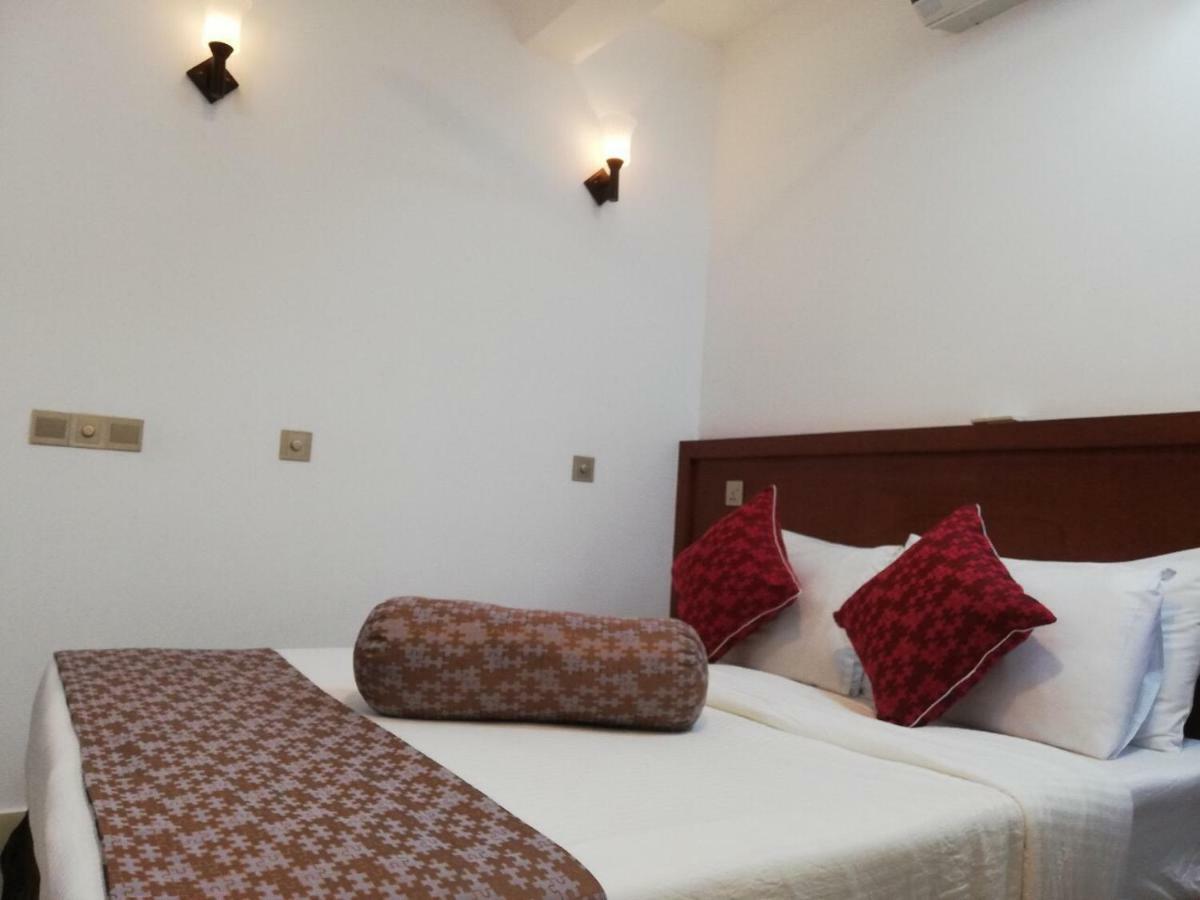 Beach Arena Inn Hulhumalé Extérieur photo
