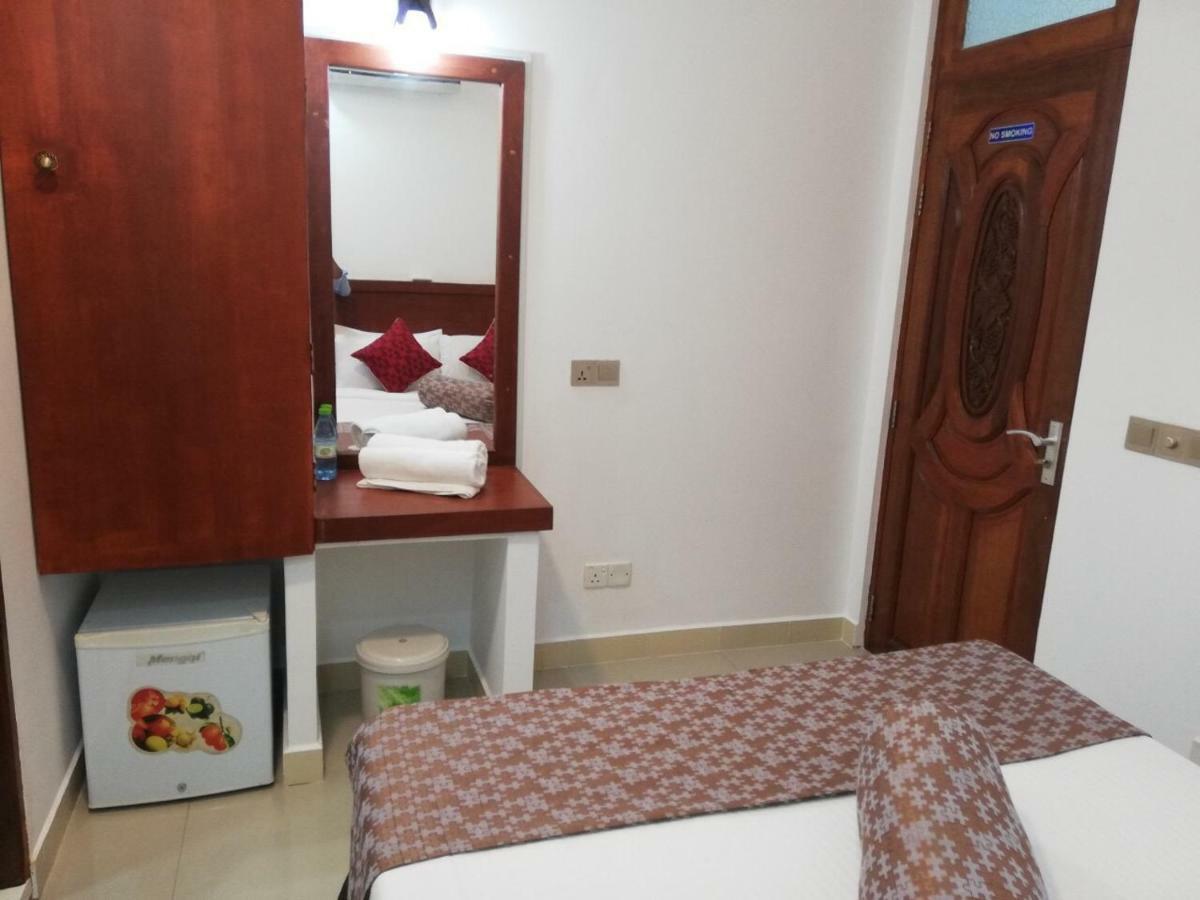 Beach Arena Inn Hulhumalé Extérieur photo